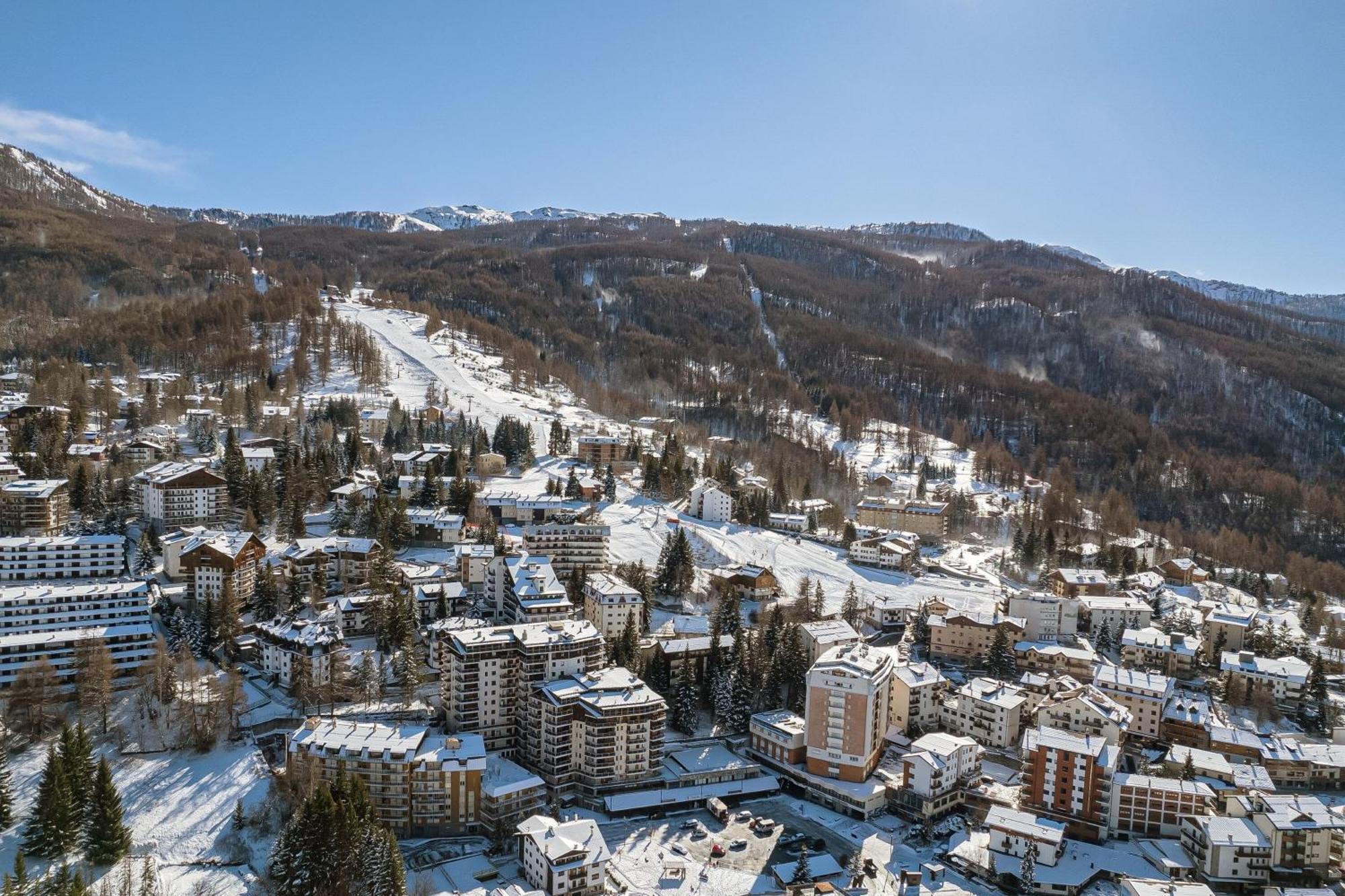 Appartamento 7 Bello Mountain View - Happy Rentals Oulx المظهر الخارجي الصورة
